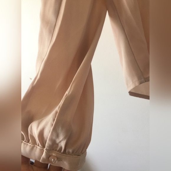 🌷Forever 21 Top🌷 - Picture 4 of 4